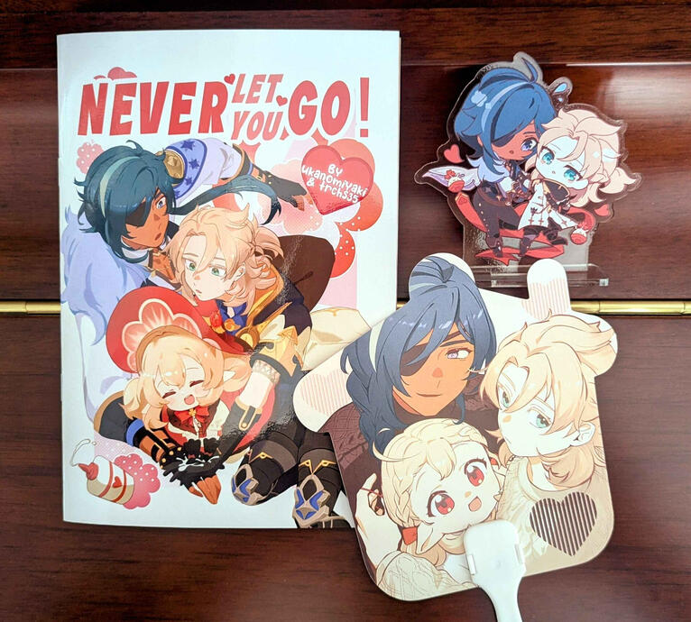 Book + Standee + Fan